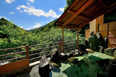 道志川温泉 紅椿の湯 - 山梨県道志村の温泉