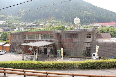 馬路温泉 - 高知県馬路村の温泉